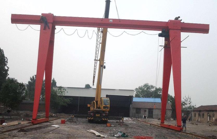 單梁龍門吊的起重能力和跨度范圍是多少？如何選擇適合自己需求的型號？